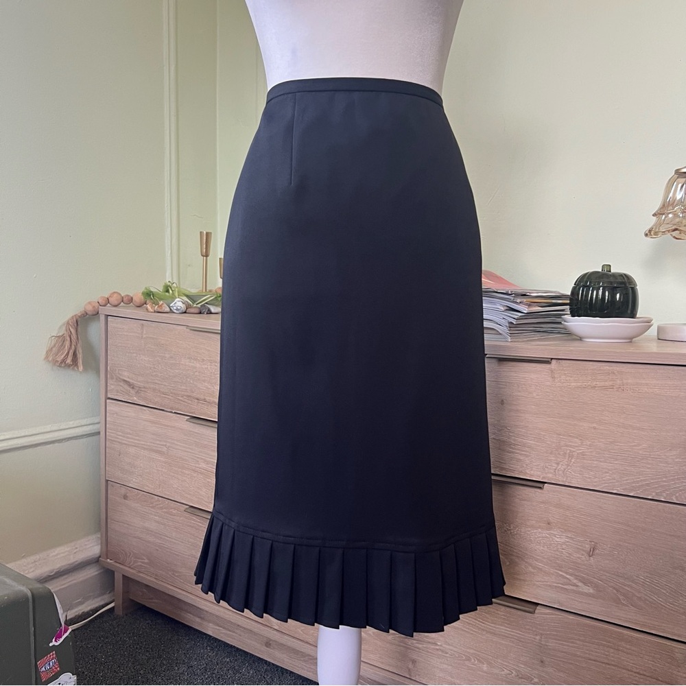 BLACKER Vintage Black Bow & Ruffle Detail Matching Suit Jacket & Skirt Set Sz M - Picture 11 of 16